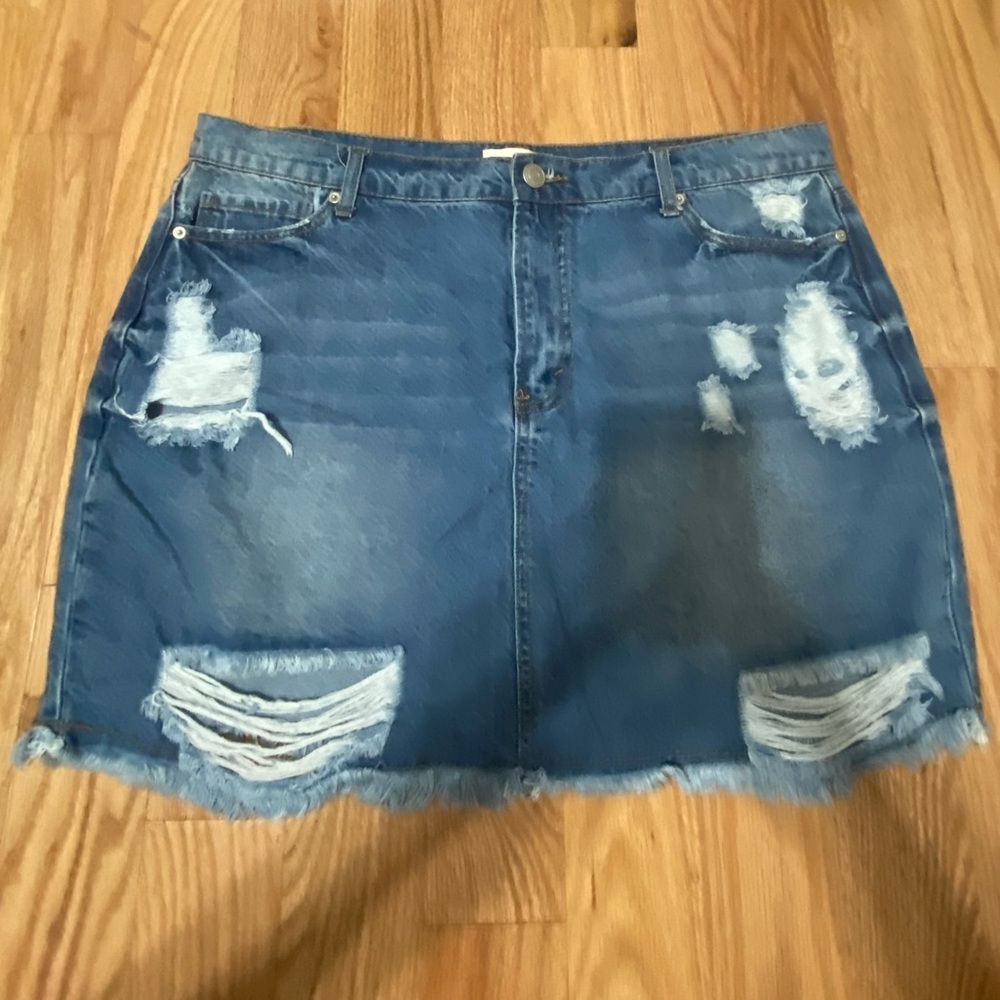 Forever 21 Light denim skirt size 16